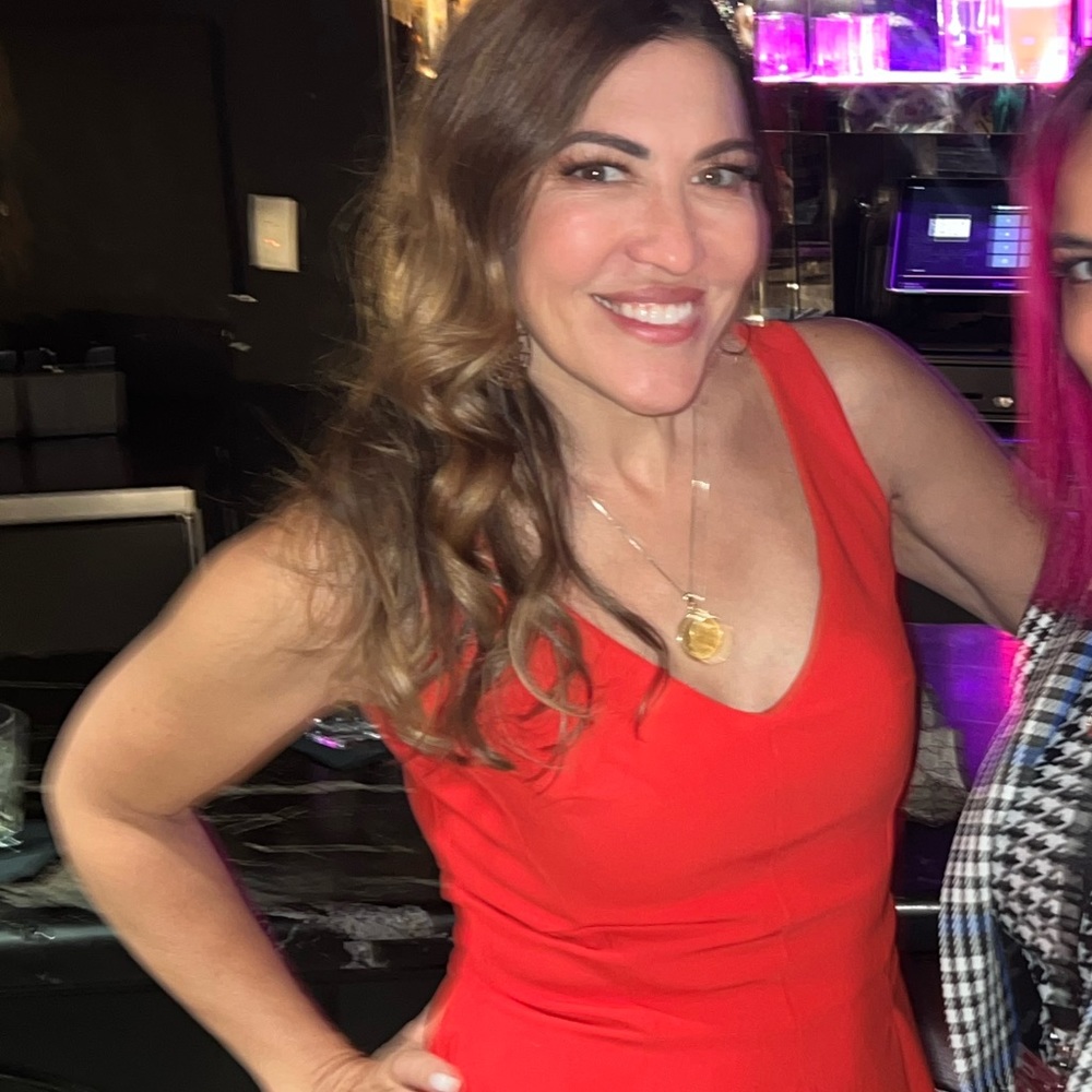 Meet Stacie. I care very much about our planet, so I use recycled packaging only